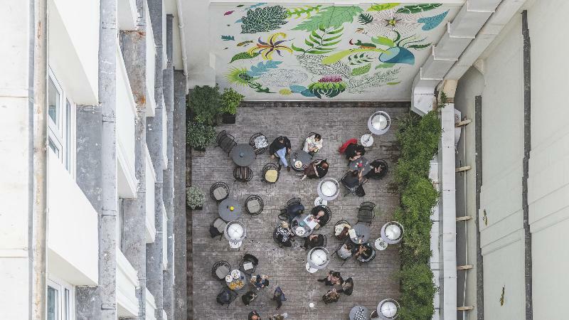 เลอ เบลวาล Hotel ปารีส ภายนอก รูปภาพ