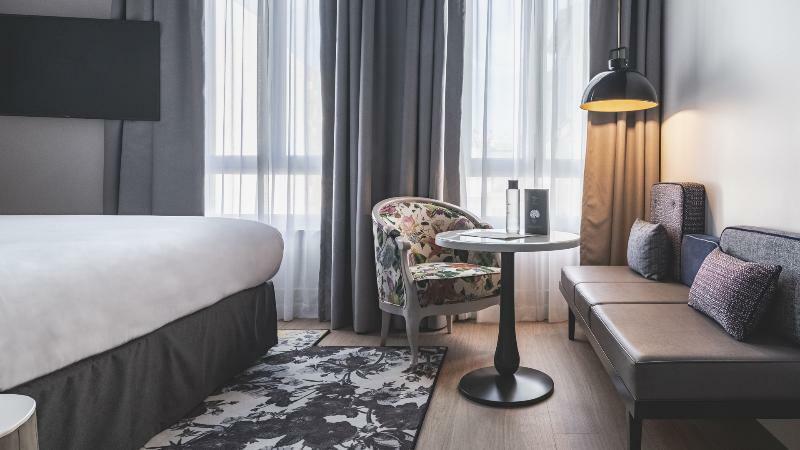เลอ เบลวาล Hotel ปารีส ภายนอก รูปภาพ